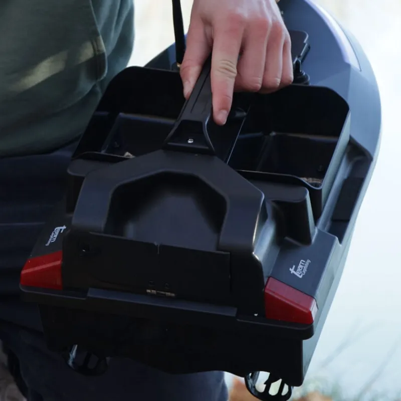 Amorçage/Propulsion - TEAM CARPFISHING Bateau amorceur carpe dark water NG bait boat