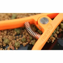 Hameçons / Bas De Ligne Feeder - GURU Pince à pellets coup pellet pliers